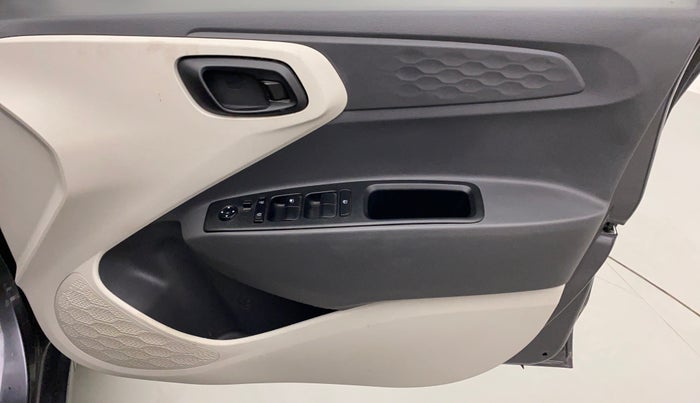 2021 Hyundai AURA S 1.2, Petrol, Manual, 39,923 km, Driver Side Door Panels Control