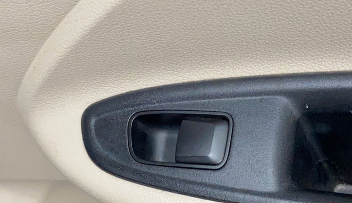 2019 Hyundai NEW SANTRO SPORTZ MT, Petrol, Manual, 21,026 km, Right rear window switch / handle - Switch/handle not functional