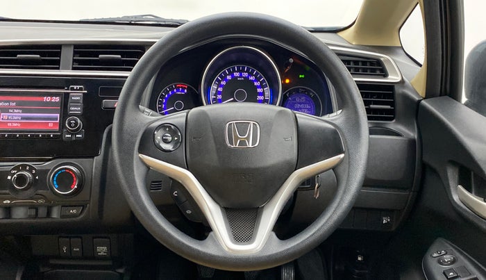 2017 Honda Jazz 1.2 SV MT, Petrol, Manual, 34,981 km, Steering Wheel Close Up