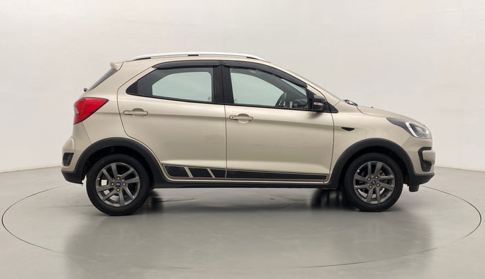 2018 Ford FREESTYLE TITANIUM 1.2 TI-VCT MT, Petrol, Manual, 10,347 km, Right Side View