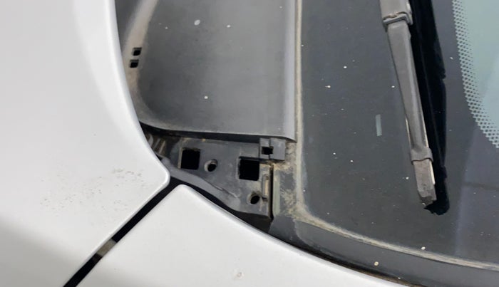 2015 Hyundai Grand i10 SPORTZ 1.2 KAPPA VTVT, Petrol, Manual, 12,530 km, Bonnet (hood) - Cowl vent panel has minor damage
