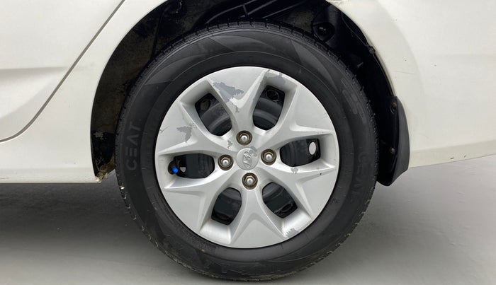 2016 Hyundai Verna 1.6 CRDI S, Diesel, Manual, 69,361 km, Left Rear Wheel