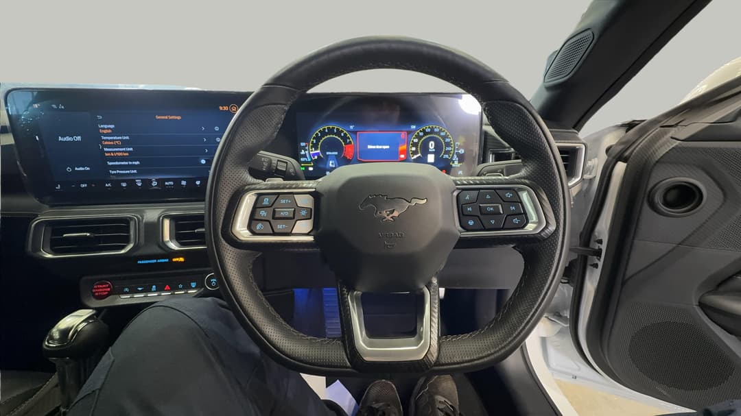2024 Ford Mustang Gt 5.0 V8, Automatic, 5559 km, Steering Wheel Close-up