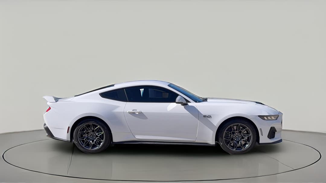 2024 Ford Mustang Gt 5.0 V8, Automatic, 5559 km, Right Side View