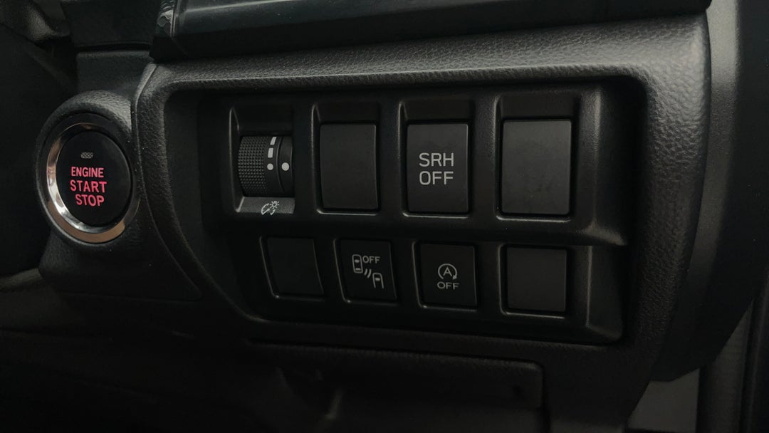 2023 Subaru Forester 2.5i (awd), Automatic, 48229 km, Utility Switches/Buttons