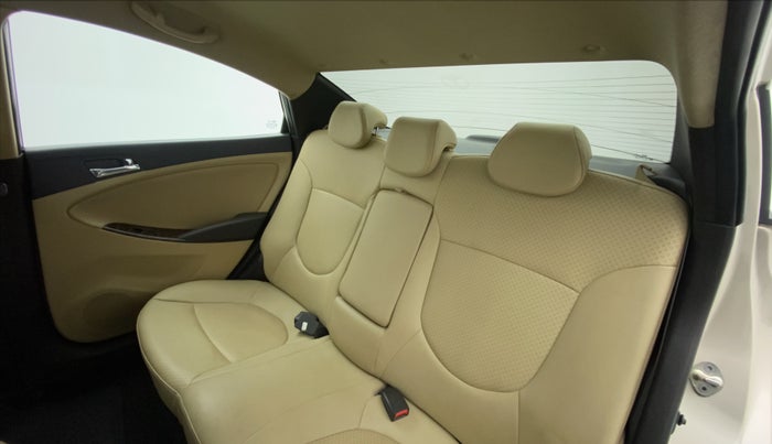 2011 Hyundai Verna FLUIDIC 1.6 SX VTVT OPT, Petrol, Manual, 78,381 km, Right Side Rear Door Cabin