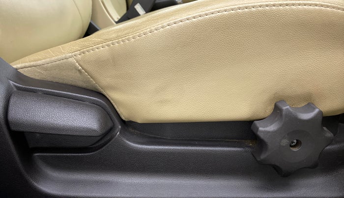 2011 Hyundai Verna FLUIDIC 1.6 SX VTVT OPT, Petrol, Manual, 78,381 km, Driver Side Adjustment Panel