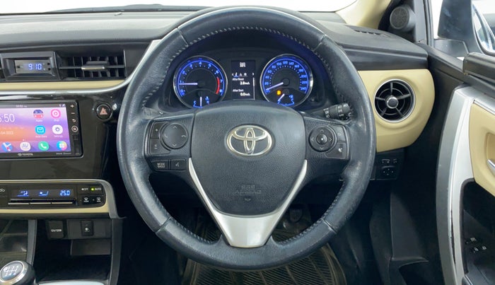 2017 Toyota Corolla Altis GL, Petrol, Manual, 59,767 km, Steering Wheel Close Up