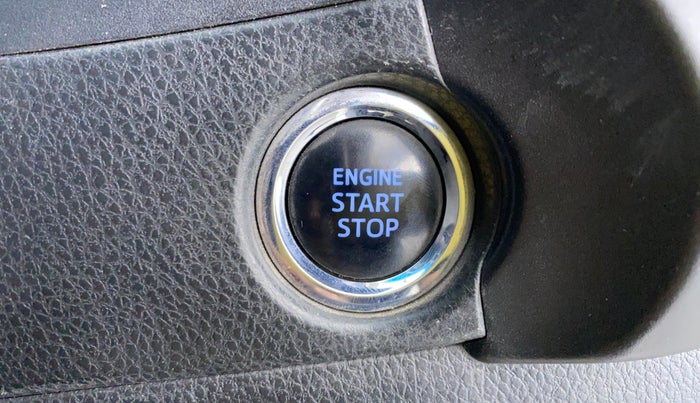 2017 Toyota Corolla Altis GL, Petrol, Manual, 59,767 km, Keyless Start/ Stop Button