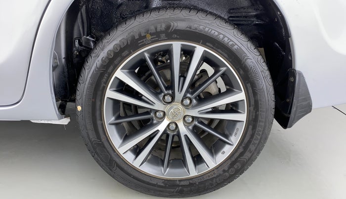 2017 Toyota Corolla Altis GL, Petrol, Manual, 59,767 km, Left Rear Wheel