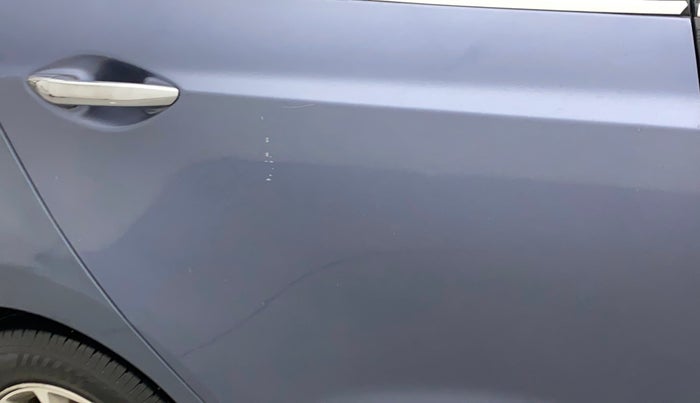 2016 Hyundai Grand i10 ASTA (O) 1.2 KAPPA VTVT, CNG, Manual, 70,727 km, Right rear door - Minor scratches