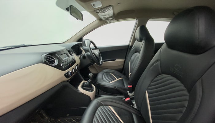 2019 Hyundai Grand i10 MAGNA 1.2 VTVT, Petrol, Manual, 10,547 km, Right Side Front Door Cabin