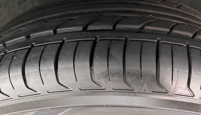 2018 Ford Ecosport 1.5 TITANIUM TI VCT, Petrol, Manual, 15,855 km, Left Front Tyre Tread