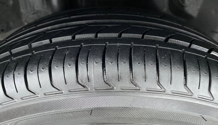 2014 Honda Amaze 1.5 EXMT I DTEC, Diesel, Manual, 68,781 km, Right Rear Tyre Tread