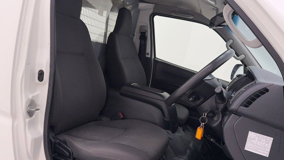 2018 Toyota Hiace Lwb, Automatic, 122660 km, Right Side Front Door Cabin View