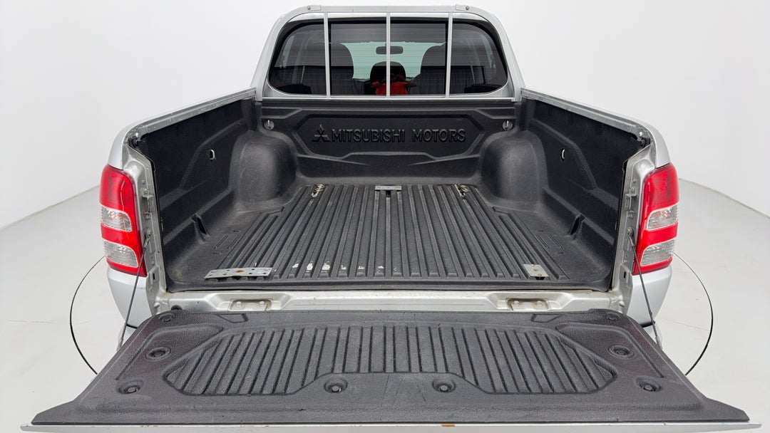 2016 Mitsubishi Triton Glx Plus (4x4), Manual, 146521 km, Boot Inside View