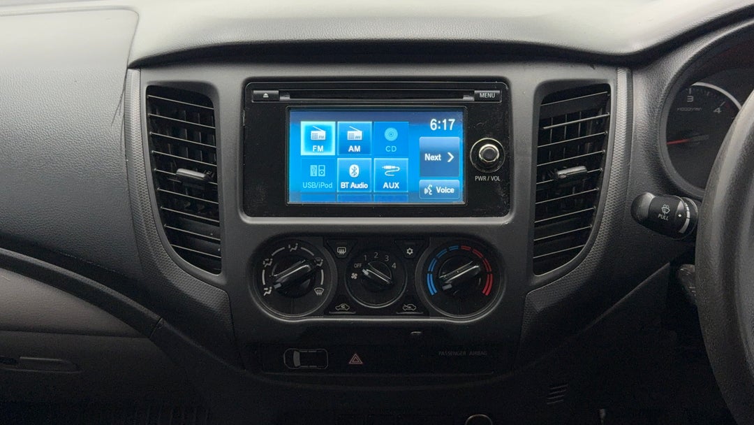 2016 Mitsubishi Triton Glx Plus (4x4), Manual, 146521 km, Center Console