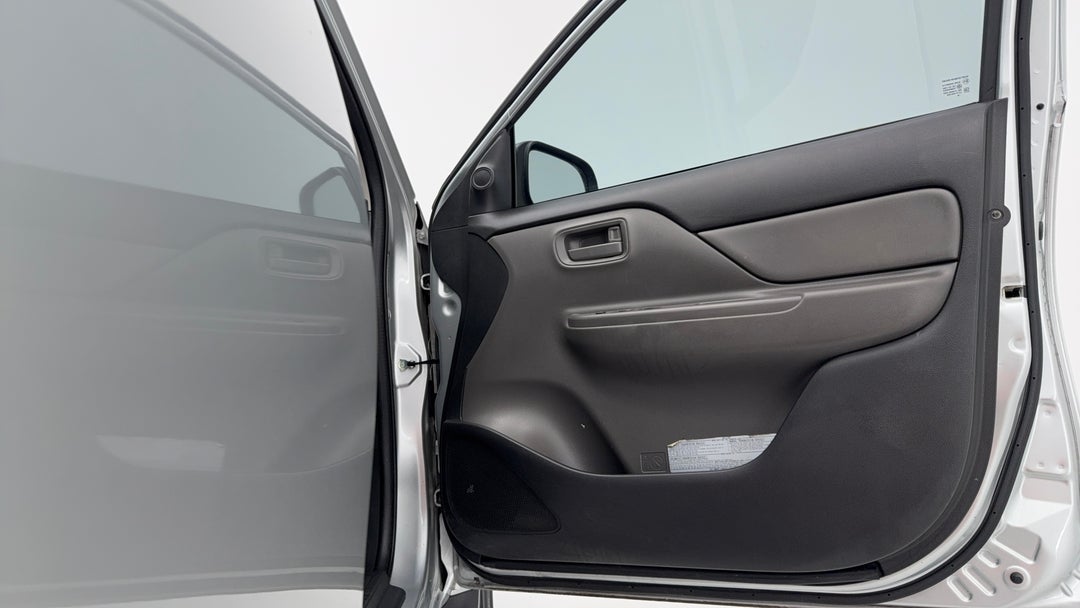 2016 Mitsubishi Triton Glx Plus (4x4), Manual, 146521 km, Speaker View