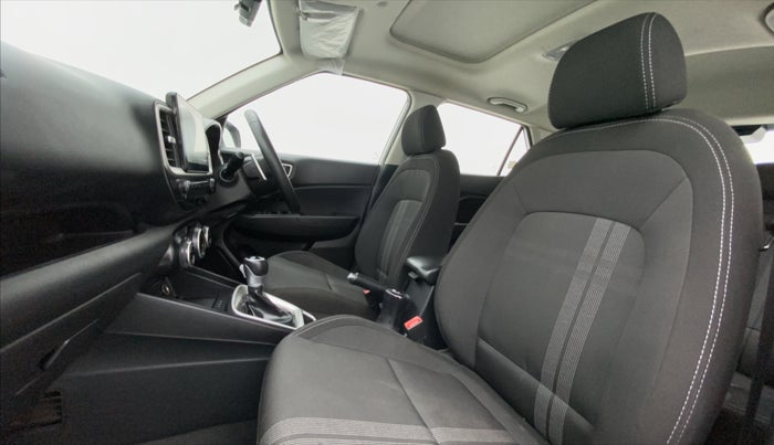 2020 Hyundai VENUE 1.0 TURBO GDI SX+ AT, Petrol, Automatic, 20,843 km, Right Side Front Door Cabin