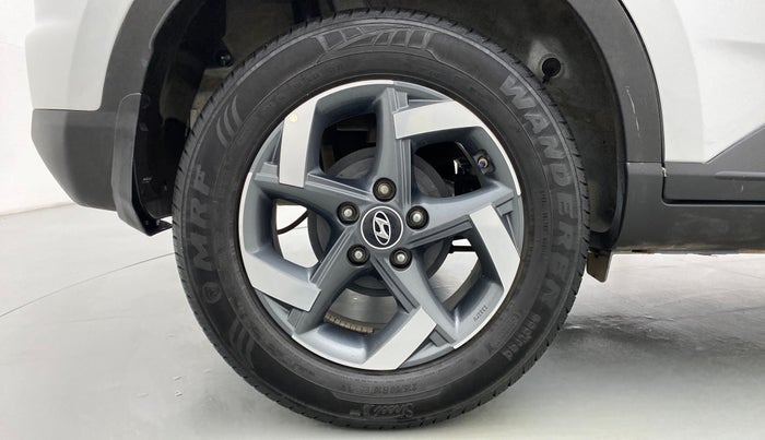 2020 Hyundai VENUE 1.0 TURBO GDI SX+ AT, Petrol, Automatic, 20,843 km, Right Rear Wheel