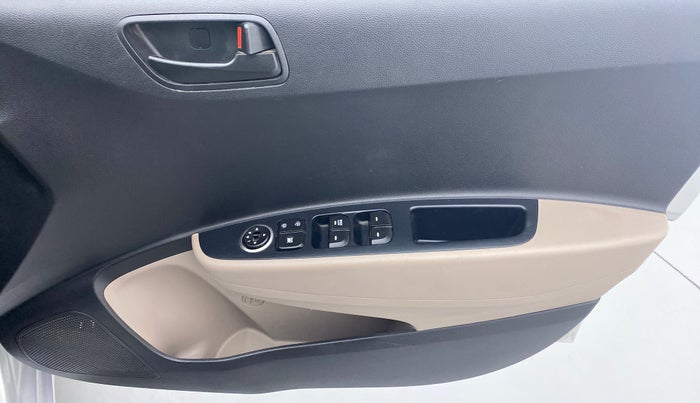 2017 Hyundai Grand i10 MAGNA 1.2 VTVT, Petrol, Manual, 10,328 km, Driver Side Door Panels Controls