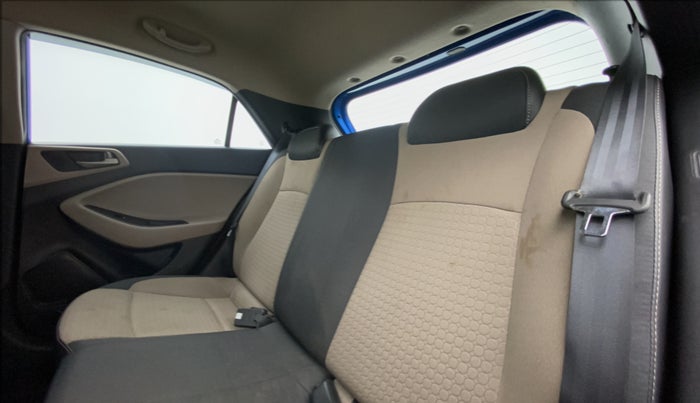 2017 Hyundai Elite i20 SPORTZ 1.2, Petrol, Manual, 44,388 km, Right Side Rear Door Cabin