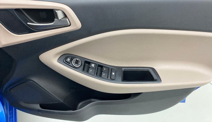 2017 Hyundai Elite i20 SPORTZ 1.2, Petrol, Manual, 44,388 km, Driver Side Door Panels Control