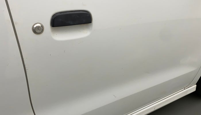 2013 Maruti Wagon R Stingray VXI, Petrol, Manual, 23,924 km, Driver-side door - Minor scratches