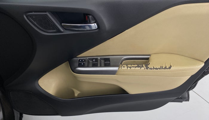 2014 Honda City VX MT PETROL, Petrol, Manual, 72,555 km, Driver Side Door Panels Control
