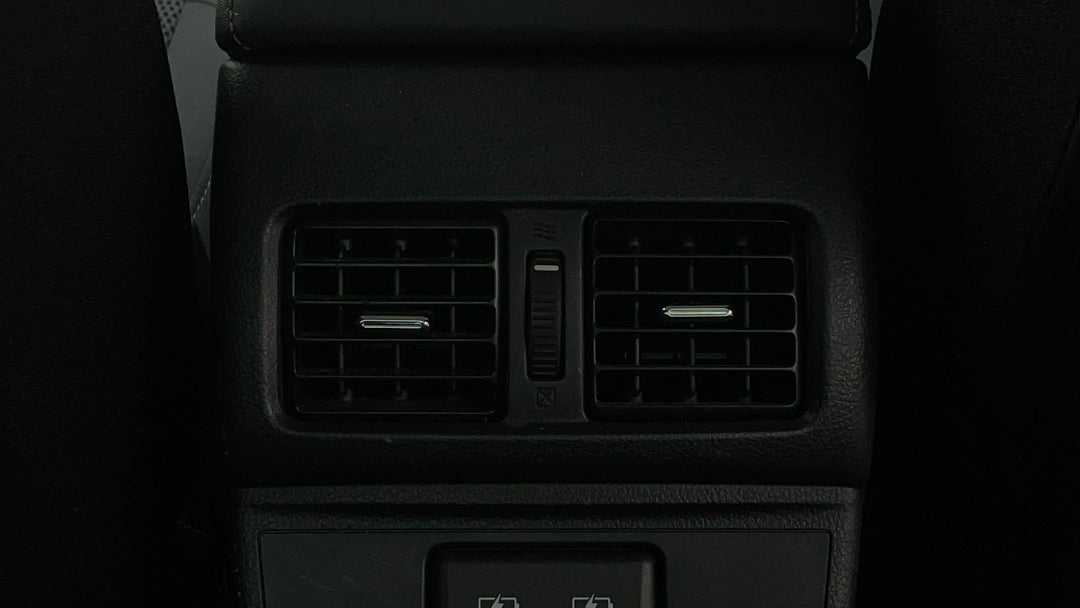 Rear A/C Vent