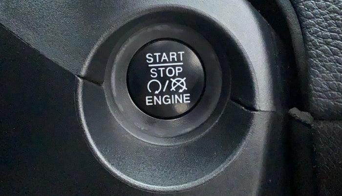 2017 Jeep Compass 2.0 LONGITUDE (O), Diesel, Manual, 68,267 km, Keyless Start/ Stop Button