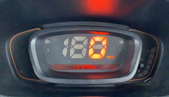 2018 Renault Kwid RXT, Petrol, Manual, 17,426 km, Odometer Image