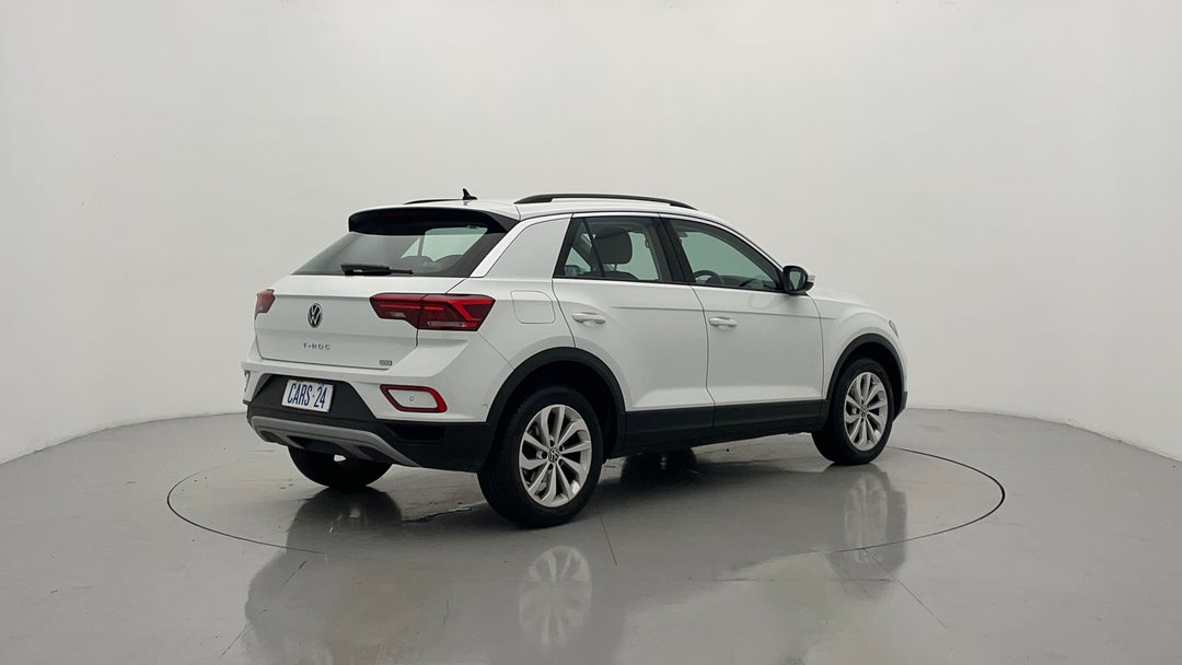 Right Back Diagonal (45- Degree) View