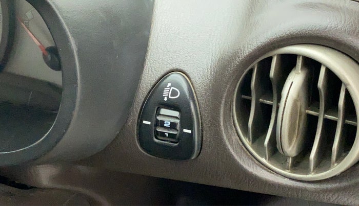 2013 Hyundai Santro Xing GL PLUS, CNG, Manual, 50,190 km, Dashboard - Headlight height adjustment not working