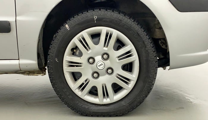 2013 Hyundai Santro Xing GL PLUS, CNG, Manual, 50,190 km, Right Front Wheel