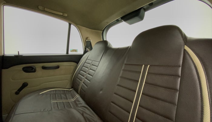 2013 Hyundai Santro Xing GL PLUS, CNG, Manual, 50,190 km, Right Side Rear Door Cabin