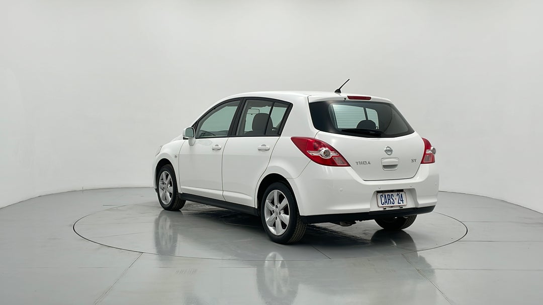 Left Back Diagonal (45- Degree) View