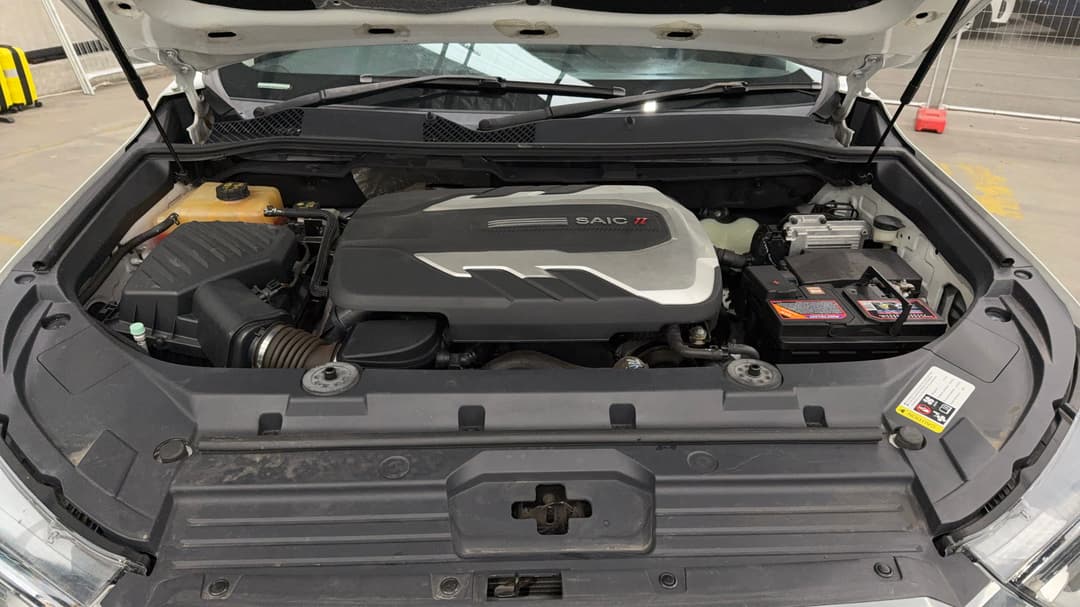 Open Bonnet (Engine)