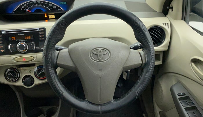 2014 Toyota Etios G, Petrol, Manual, 71,717 km, Steering Wheel Close Up