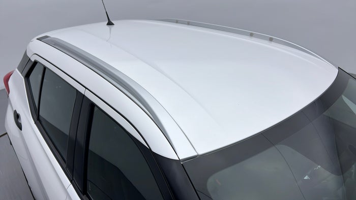 NISSAN KICKS-Roof/Sunroof View
