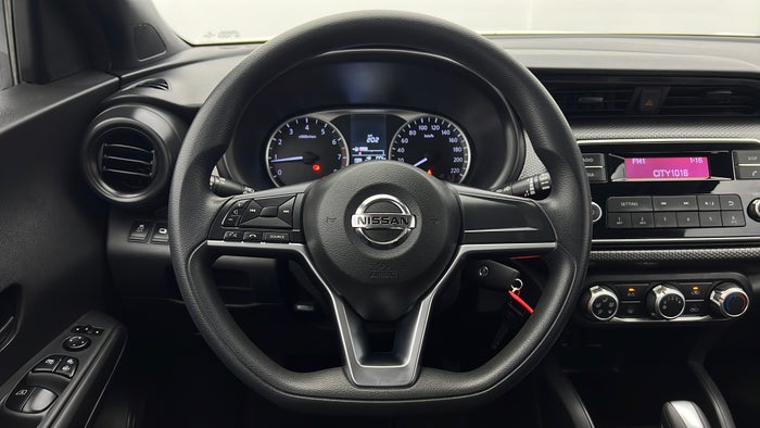 NISSAN KICKS-Steering Wheel Close-up