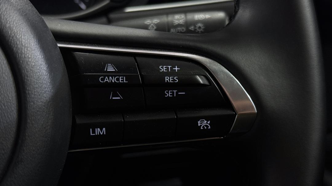 2025 Mazda 3 G20 Pure, Automatic, 9115 km, Cruise Control