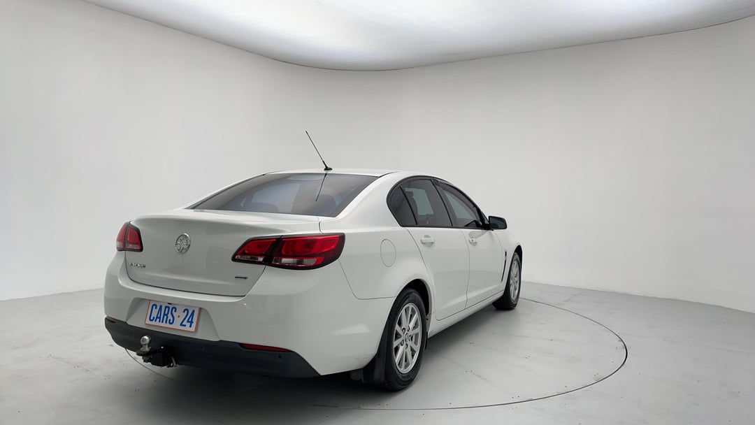 Right Back Diagonal (45- Degree) View