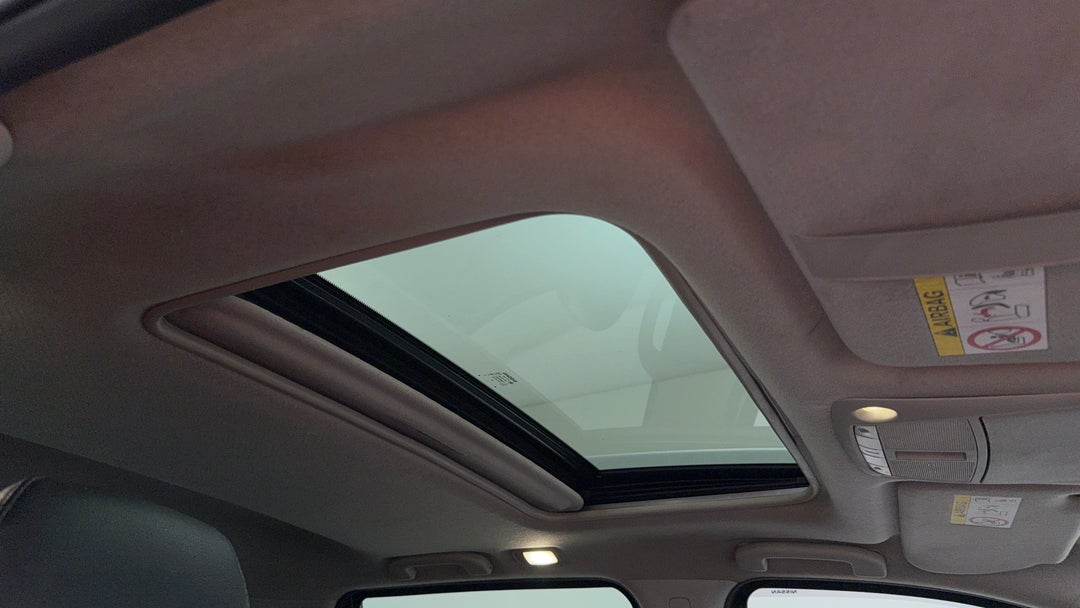 Interior Sunroof/Moonroof