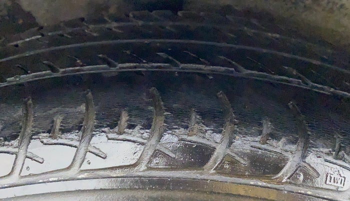2015 Maruti Celerio VXI AGS, Petrol, Automatic, 44,532 km, Left Rear Tyre Tread