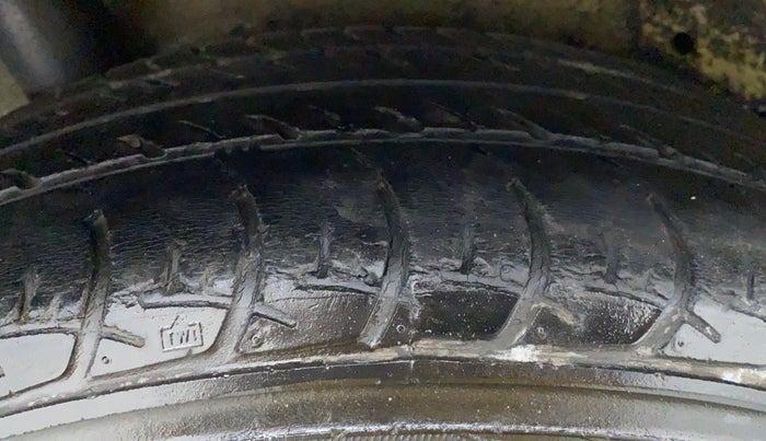 2015 Maruti Celerio VXI AGS, Petrol, Automatic, 44,532 km, Left Front Tyre Tread