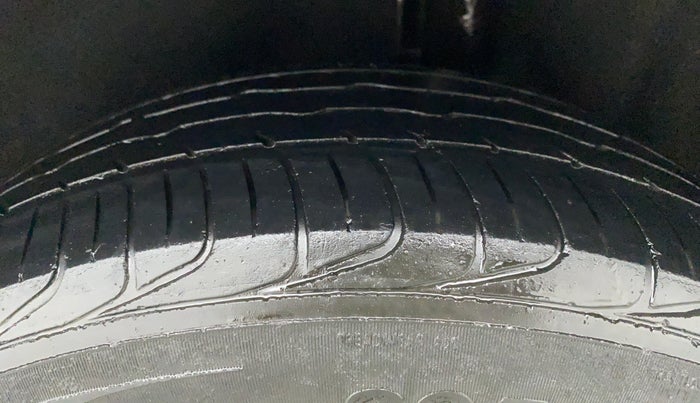 2018 Ford Ecosport 1.5TITANIUM TDCI, Diesel, Manual, 42,547 km, Left Rear Tyre Tread