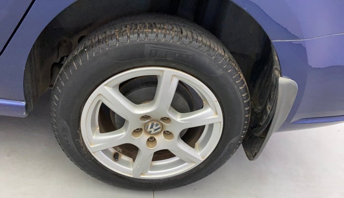 2014 Volkswagen Vento HIGHLINE 1.6 MPI, Petrol, Manual, 71,053 km, Left Rear Wheel