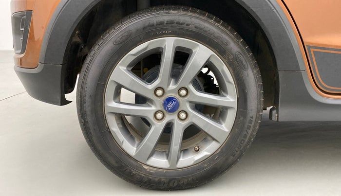 2018 Ford FREESTYLE TITANIUM PLUS 1.2 PETROL, Petrol, Manual, 32,473 km, Right Rear Wheel
