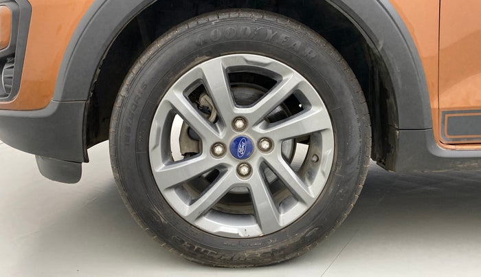 2018 Ford FREESTYLE TITANIUM PLUS 1.2 PETROL, Petrol, Manual, 32,473 km, Left Front Wheel